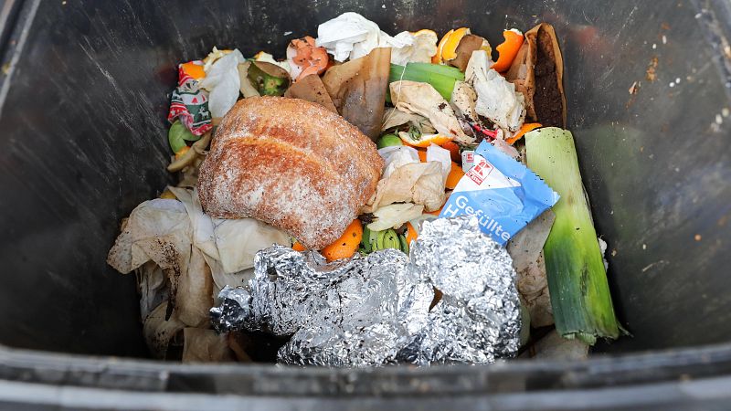 Un tercio de los alimentos acaban en la basura mientras 700 millones de personas pasan hambre