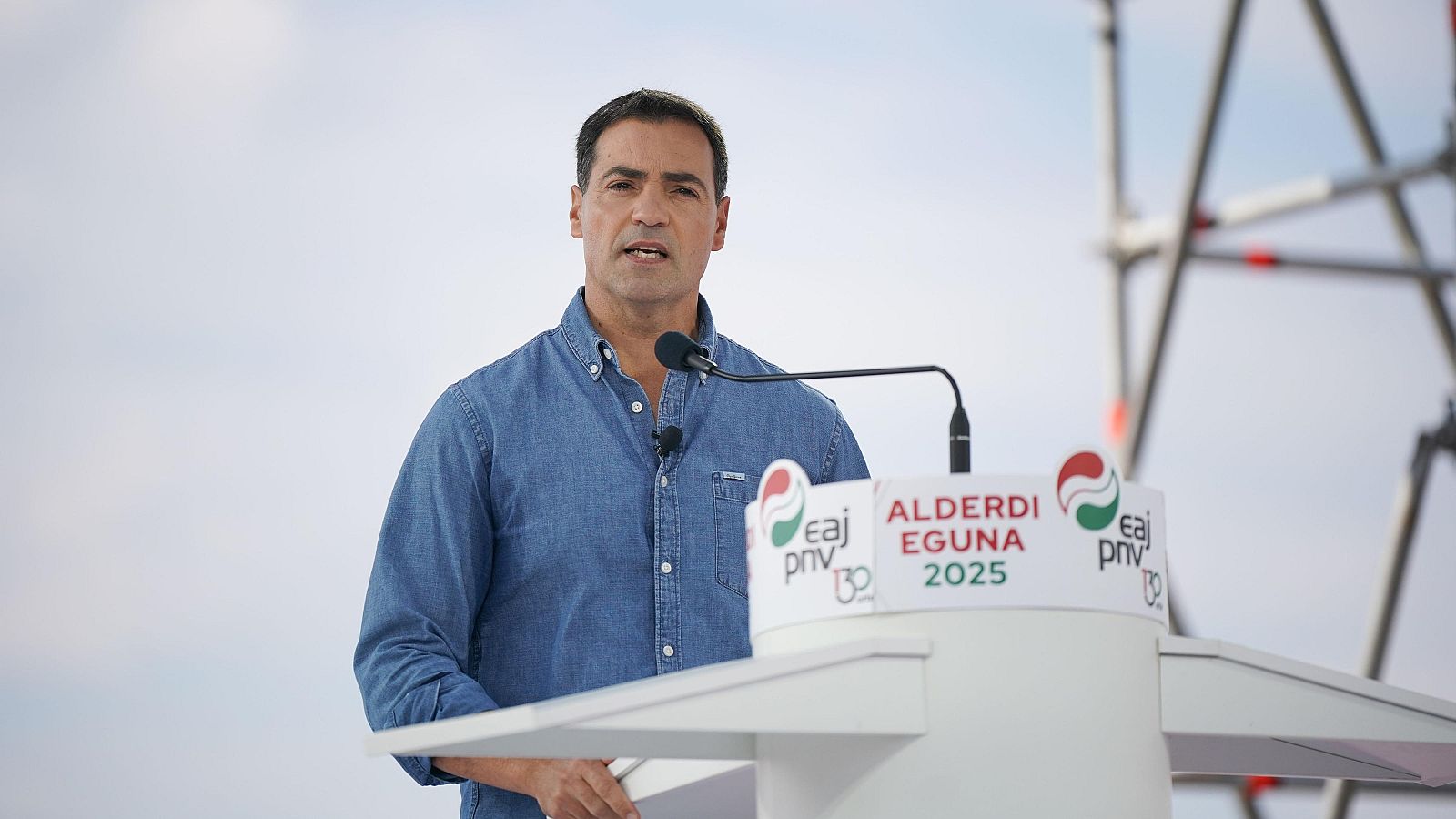 Pradales reprocha a Ayuso que "manipule" sus palabras - La hora de La 1 | Ver