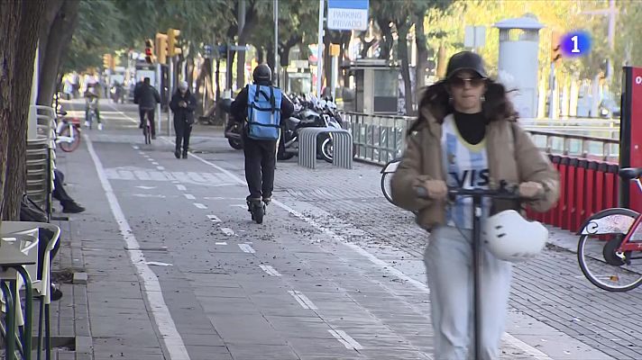 L'Informatiu - La majoria d'usuaris de patinet desconeix la normativa viària