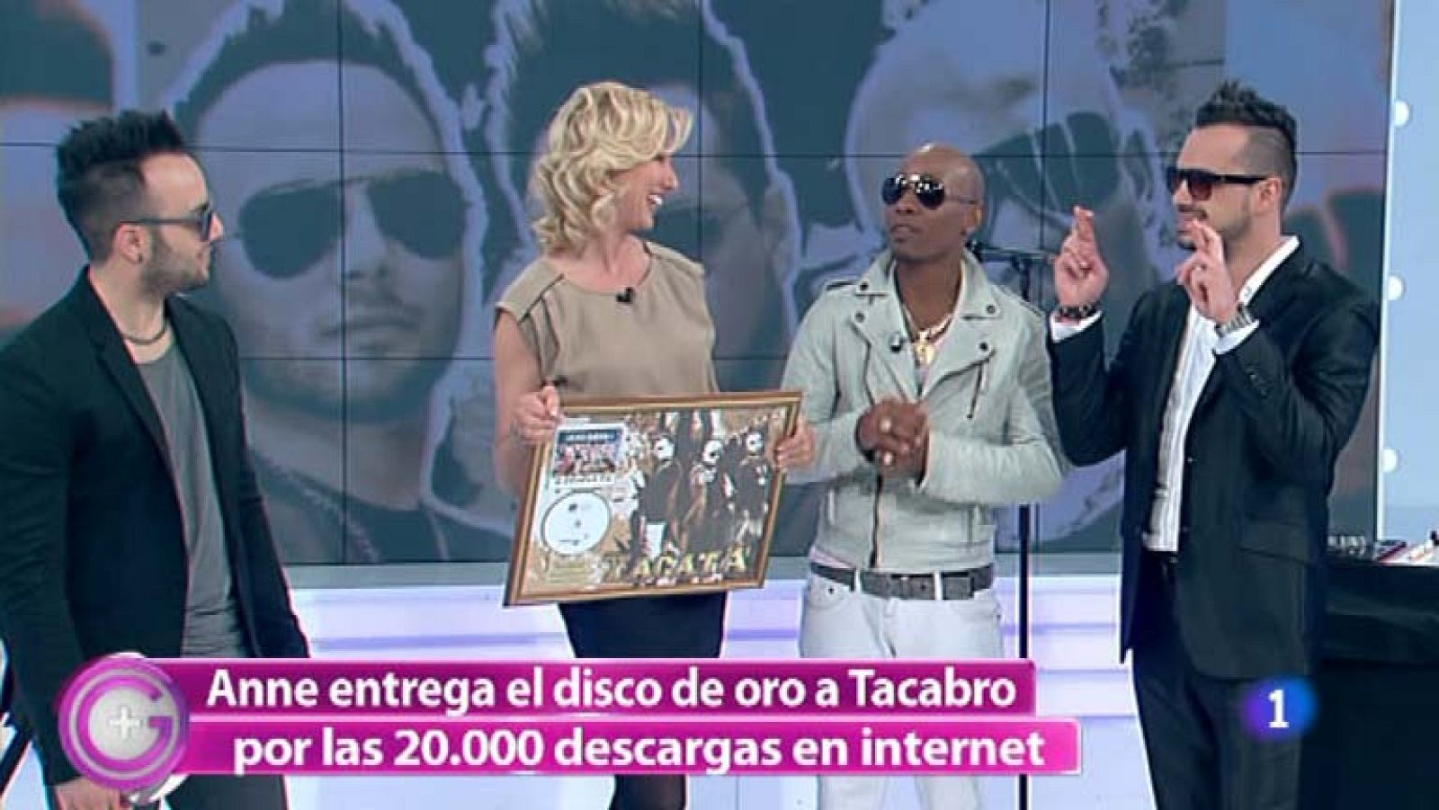 Más Gente - Tacabro recibe el disco de oro por el 'Tacatá'