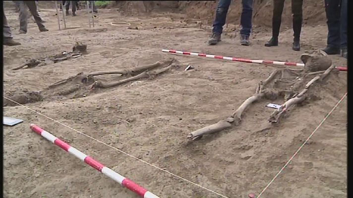 Modo Digital - Fosa del Alto de las Tres Cruces en Cendea de Olza (Navarra)