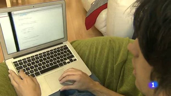 L'Informatiu - Preocupació per la popularització de l'aplicació per llançar xafarderies de forma anònima