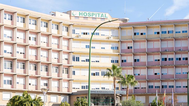 Polémica en Andalucía por los retrasos en diagnósticos de cáncer de mama - Telediario 1 | Ver