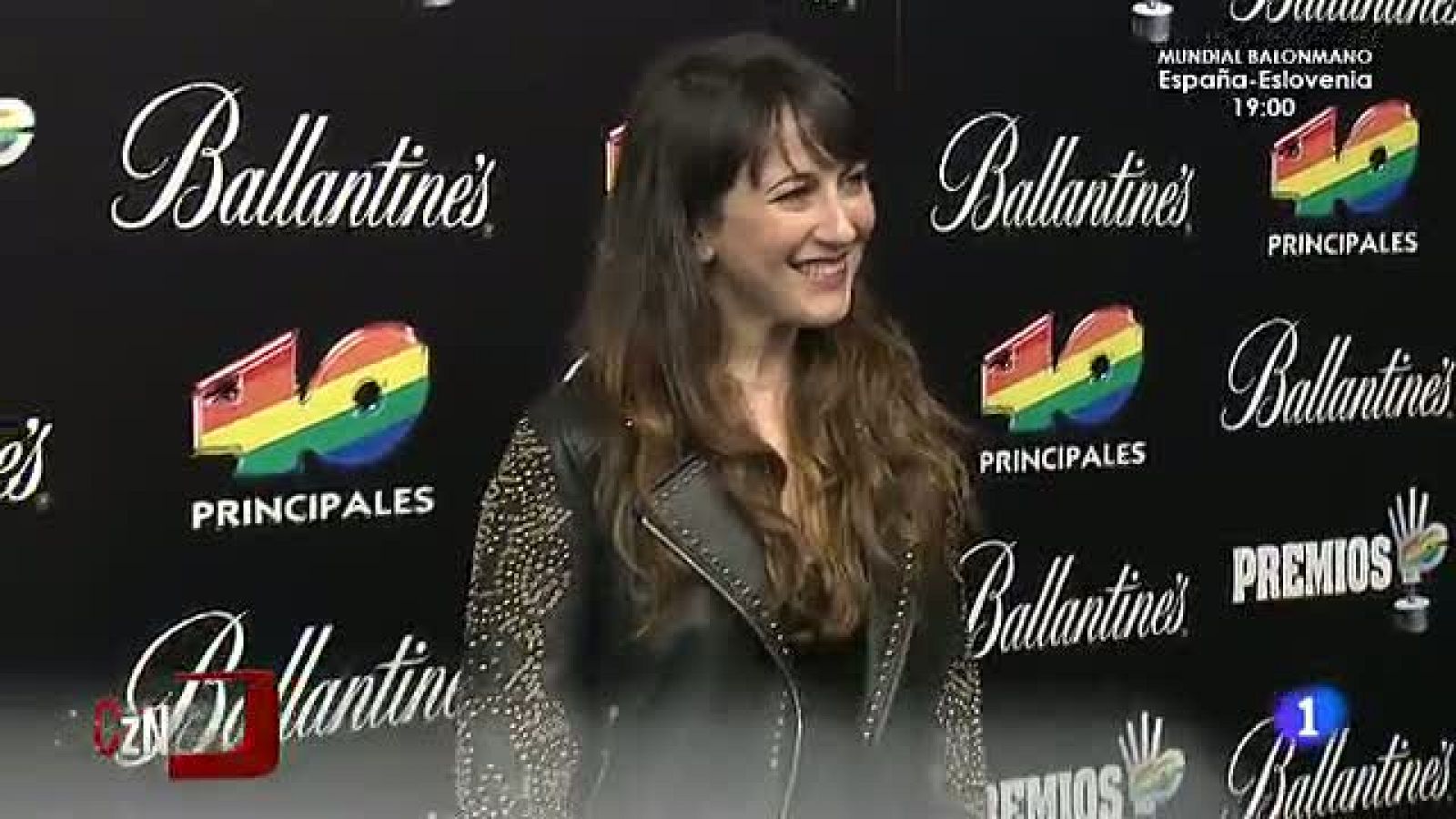 Alfombra roja con ritmo - D Corazón | Ver