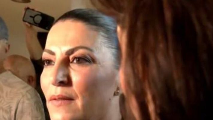 Directo al grano - Macarena Olona increpa a Esther Yáñez reportera de 'Directo al grano'