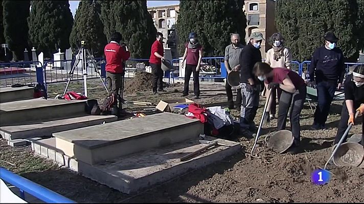 L'informatiu - Comunitat Valenciana - Primera exhumación en Alicante (Valencia) con la fosa nº 12