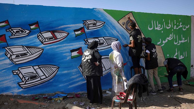 Los activistas de la flotilla permanecen en la prisión de Saharonim a la espera de ser deportados