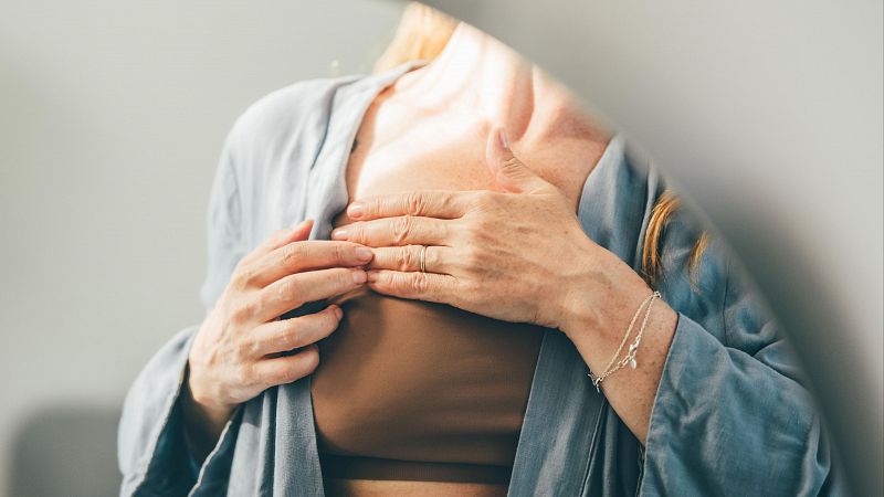 Supervivientes de cáncer de mama reclaman diagnósticos "a tiempo" tras los retrasos en Andalucía