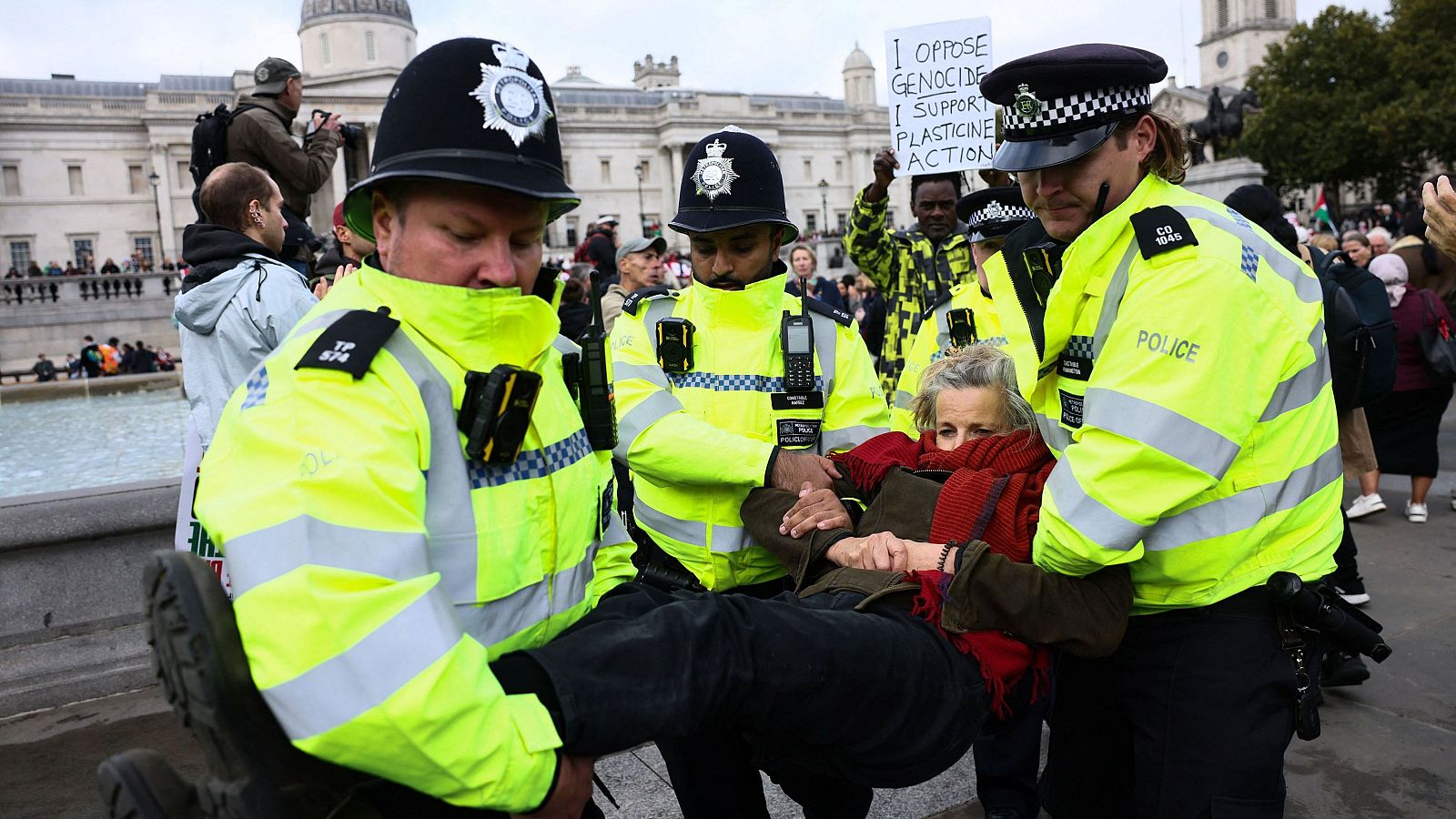 Detenciones y altercados en las manifestaciones propalestinas de Londres y Roma | Ver