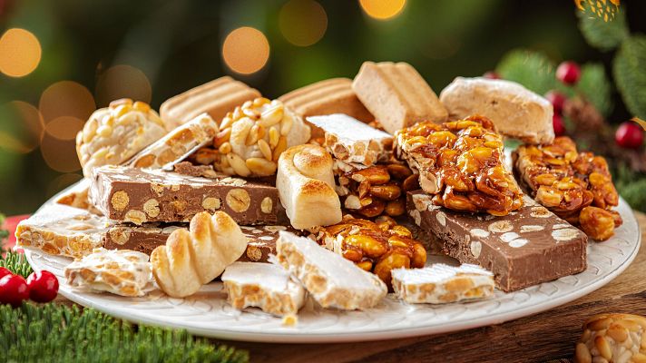 Telediario Fin de Semana - Las tiendas adelantan la venta de productos navideños