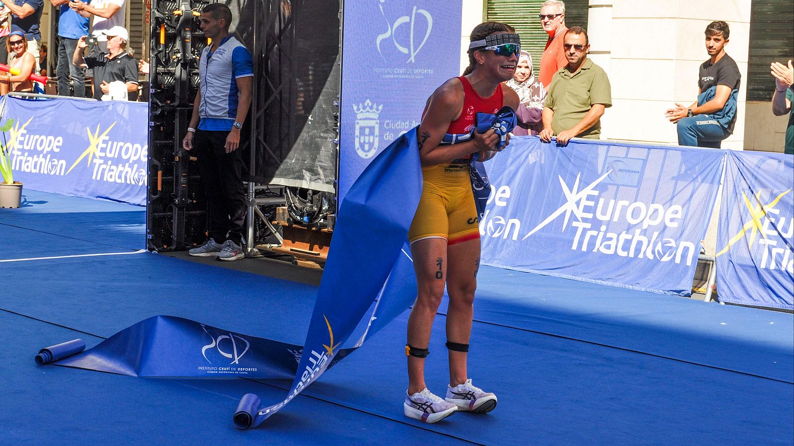 Ana Carballo gana en Ceuta en la Copa de Europa de triatlón - Triatlón | Ver