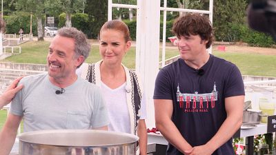 Daniel Guzmán visita MasterChef Celebrity 10