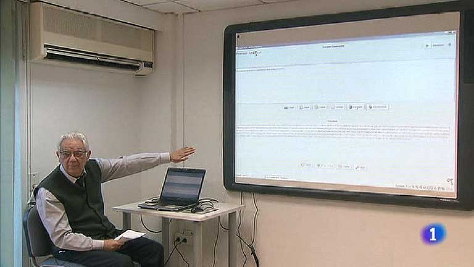 Un profesor de Física de Valencia crea un sistema a prueba de piratas informáticos | Ver
