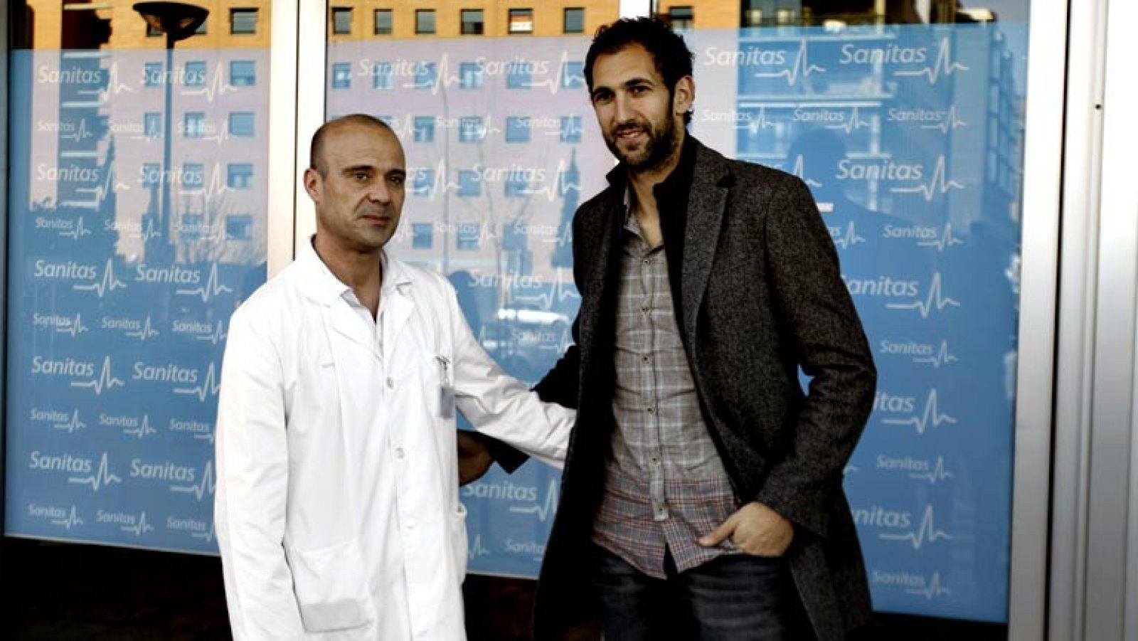 A la espera de que Diego López se asiente en el regreso a su casa tras ser el elegido para sustituir a Iker Casillas, Antonio Adán ocupará la portería ante el Getafe para iniciar un pulso con el nuevo fichaje mientras el capitán se recupera de la fra