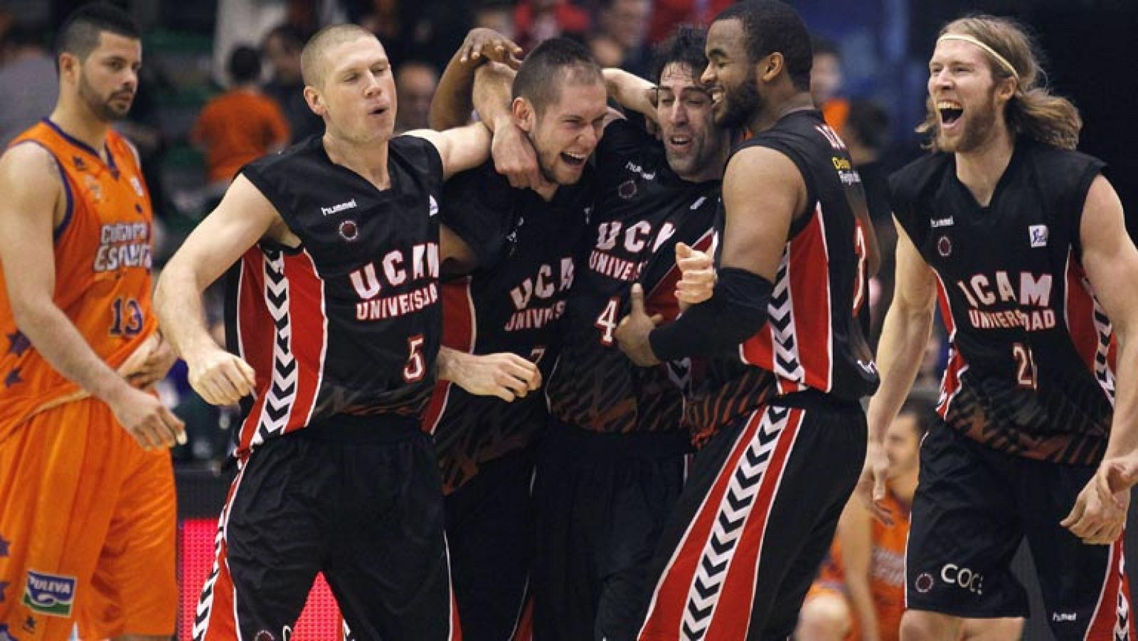 Valencia Basket 94-96 UCAM Murcia - Baloncesto en RTVE | Ver