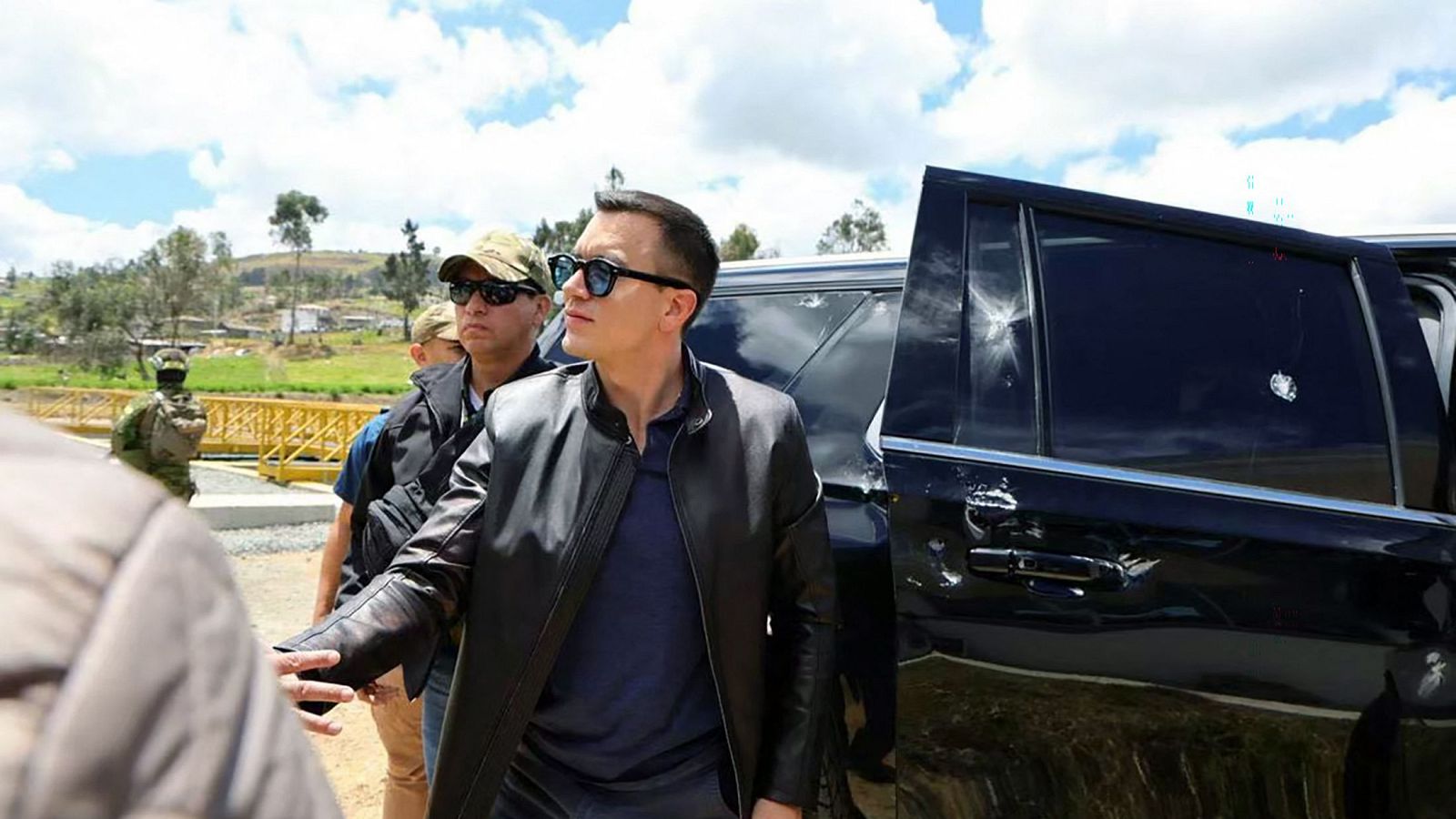 Ecuador denuncia un "intento de asesinato" contra el presidente - La noche en 24h | Ver