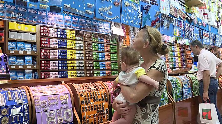 Aquí hay trabajo - 100 años entre botones