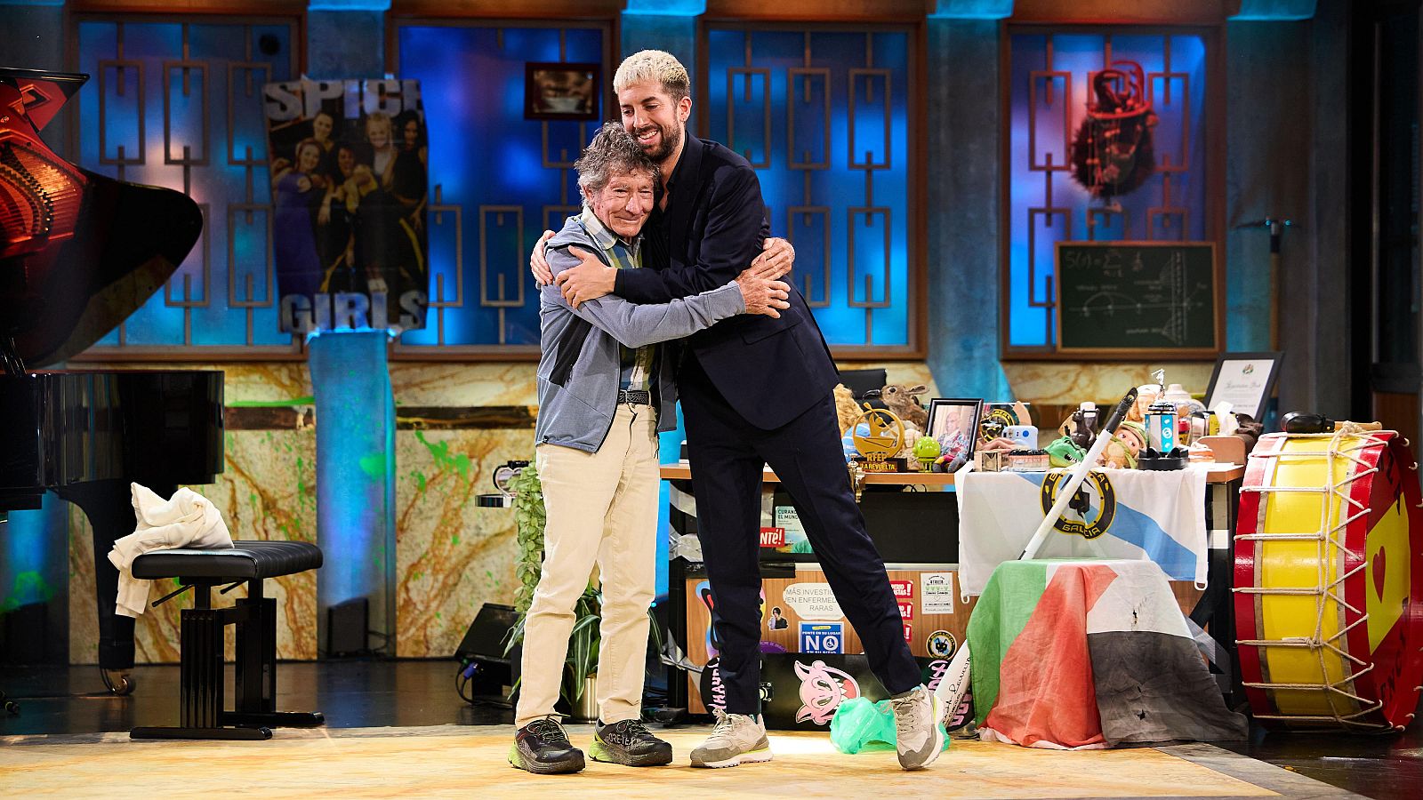 La Revuelta - Carlos Soria, Custodio Pérez y Gregory Porter en Lengua de signos (09/10/2025) | Ver programa - La Revuelta en lengua de signos | Ver