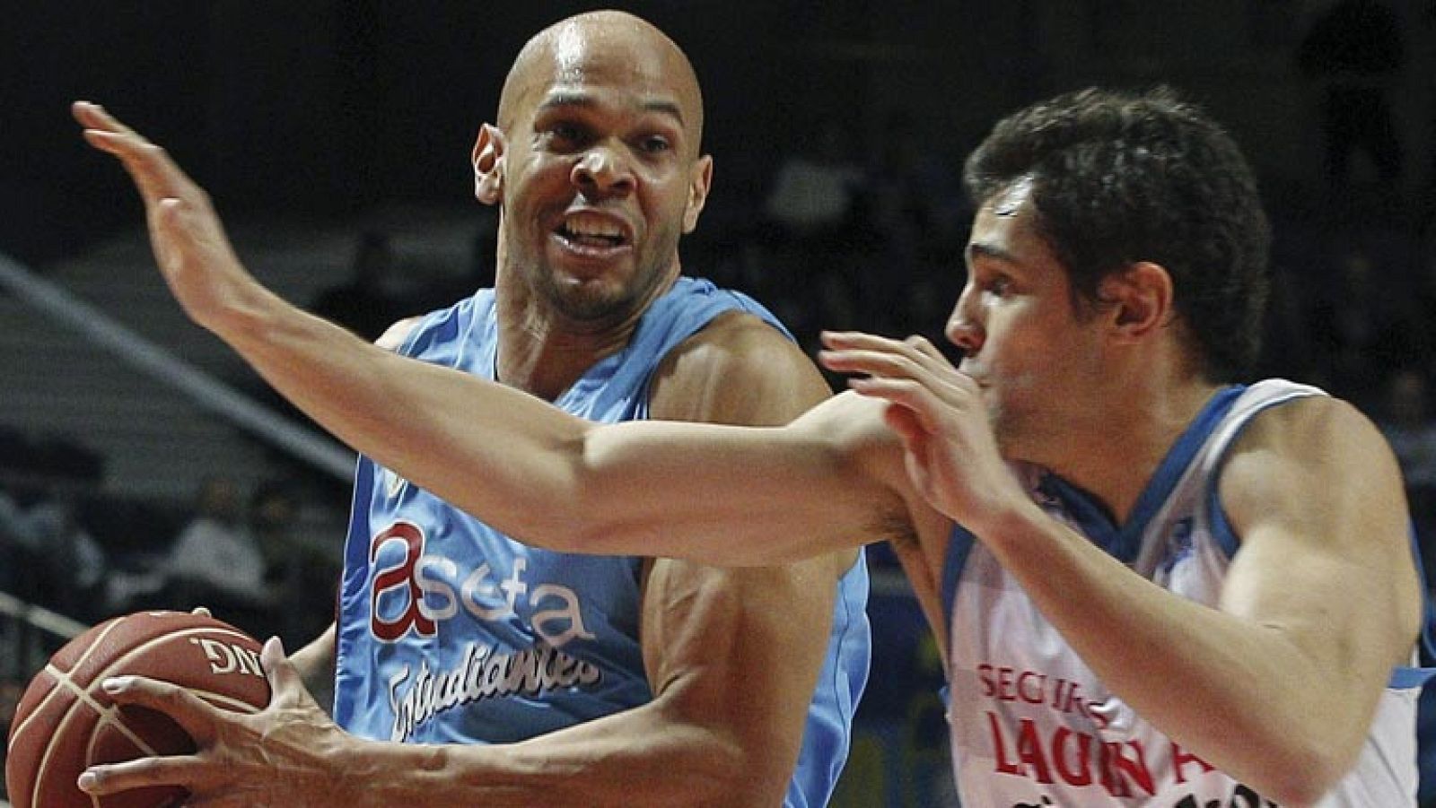 Asefa Estudiantes 79-77 Lagun Aro GBC - Baloncesto en RTVE | Ver