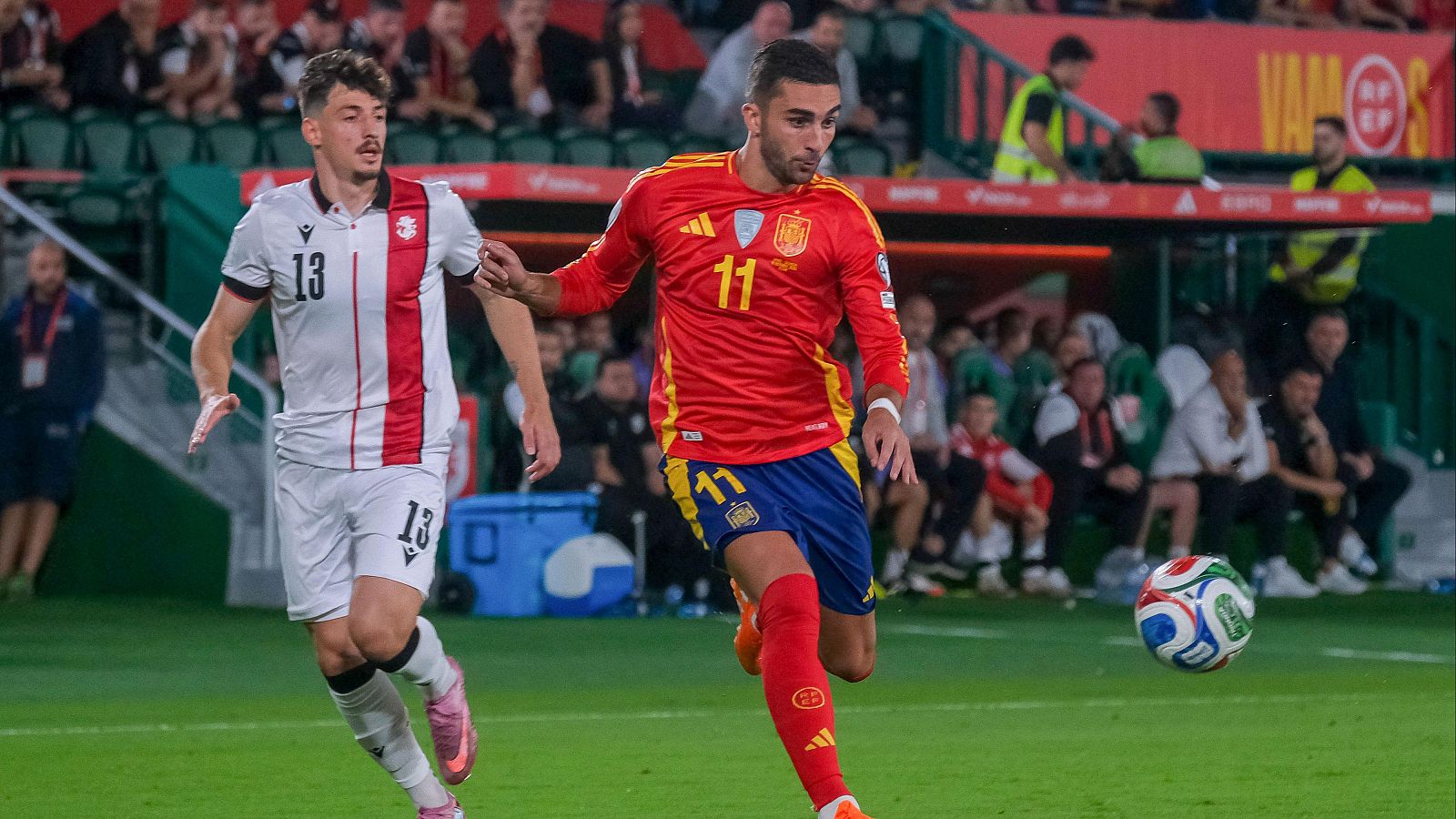 Resumen del España - Georgia: goles y mejores jugadas del partido de clasificación del Mundial | Ver