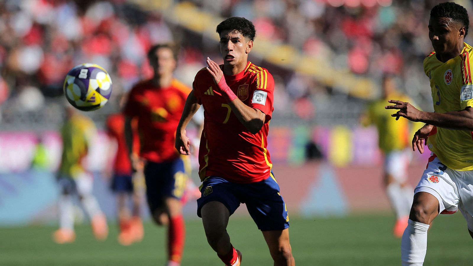 El polémico 'no penalti' a España que pudo suponer el empate ante Colombia - Fútbol | Ver