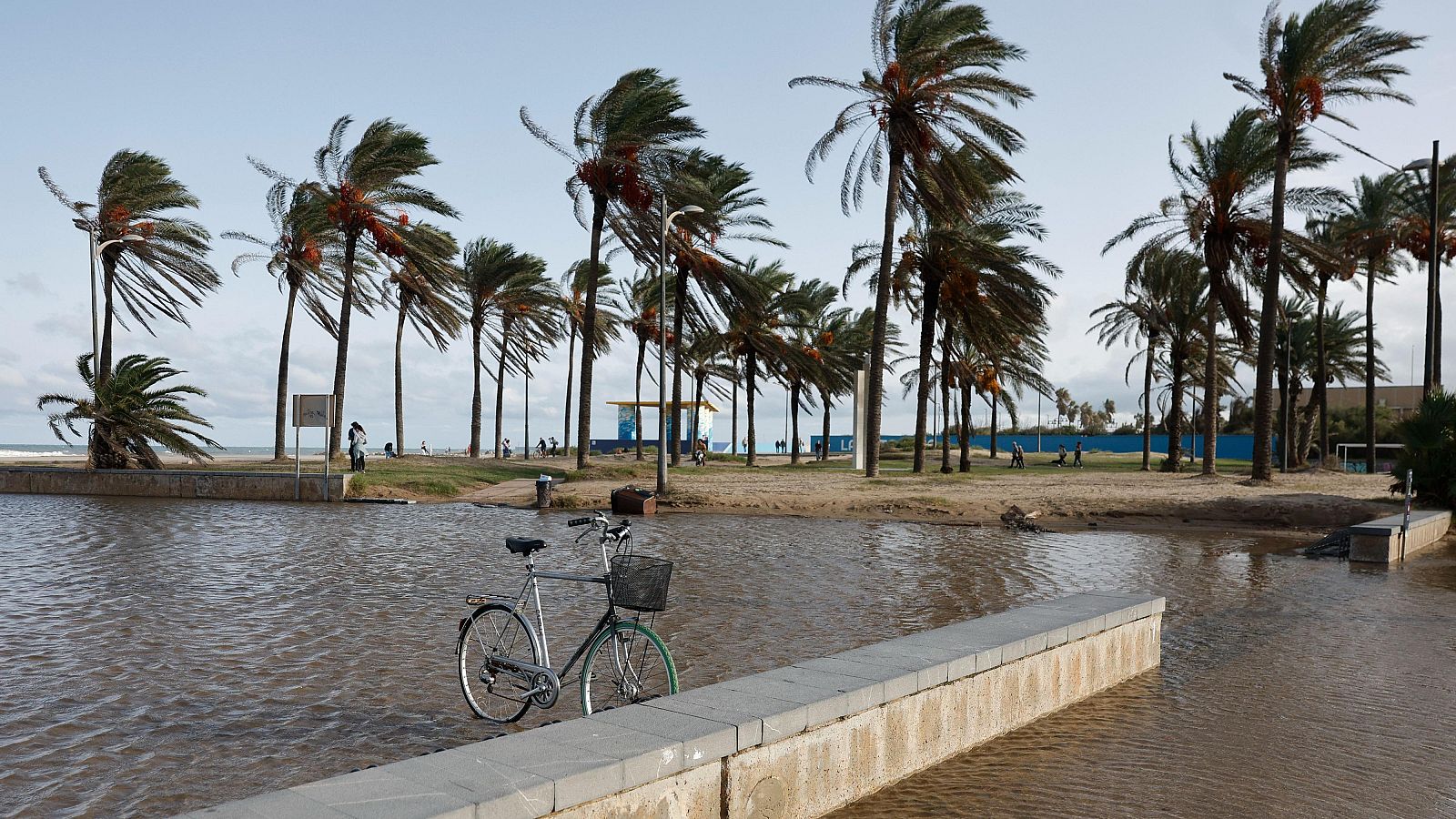 Valencia revive la pesadilla: lluvias torrenciales - Mañaneros 360 | Ver