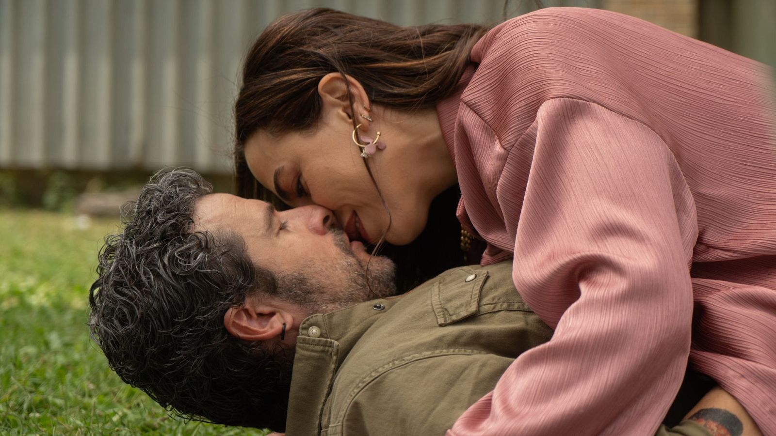 Ricardo y Sonia se dejan llevar | Ver