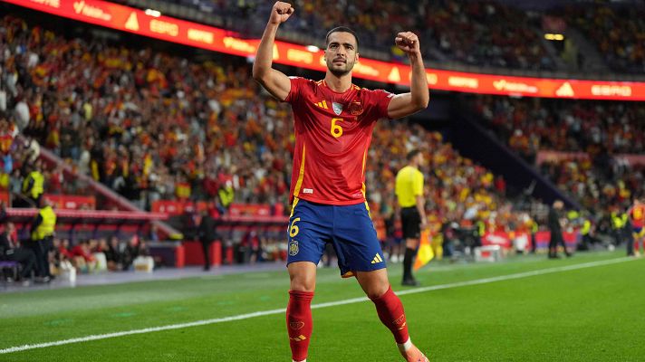 Fútbol - Mikel Merino abre la 'lata' ante una rocosa Bulgaria (1-0)