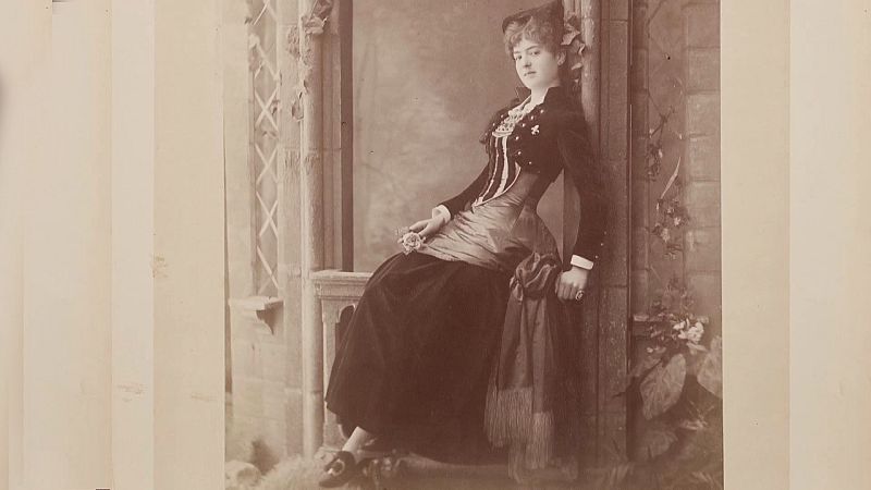 A bailar en Palacio | Ver