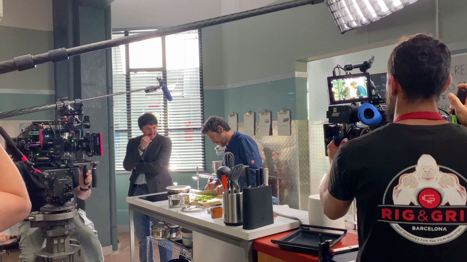 Clase de cocina con los actores de 'Sin Gluten' | Ver