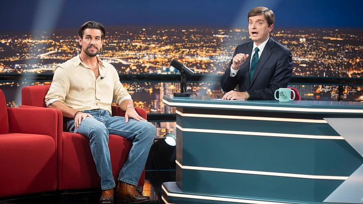 Late Xou con Marc Giró - Mario Casas le prepara 'La cena' a Marc Giró