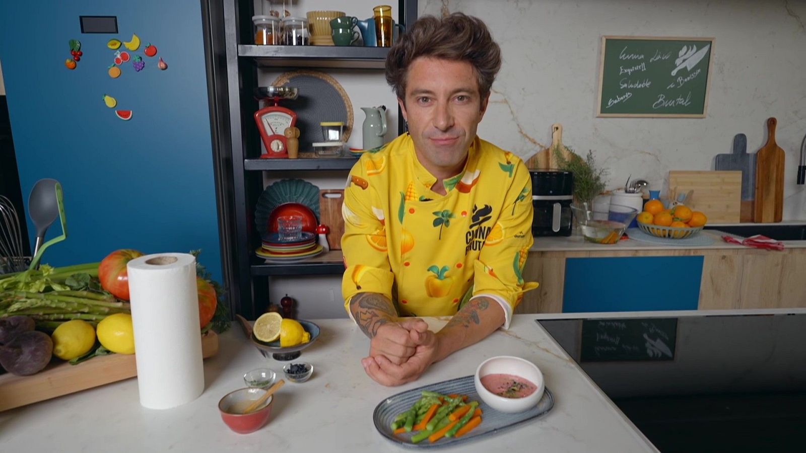 Hummus de remolatxa amb crudités - Cuina brutal - Cuina Brutal | Veure