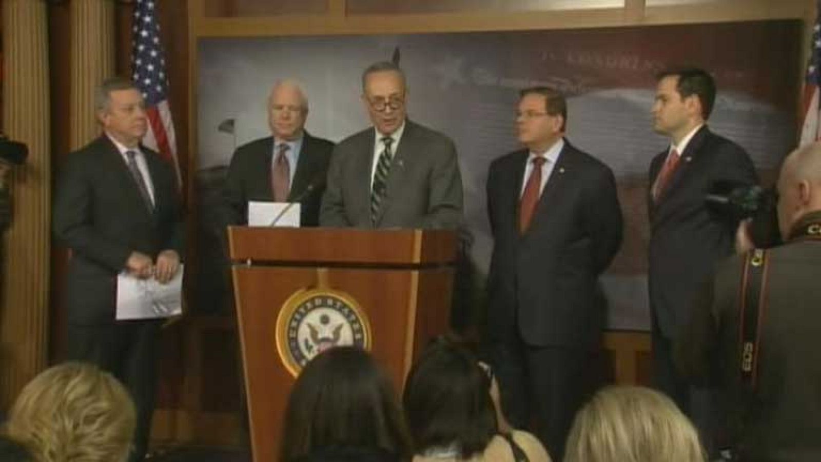 Demócratas y republicanos llegan a un acuerdo para reformar las leyes de inmigración