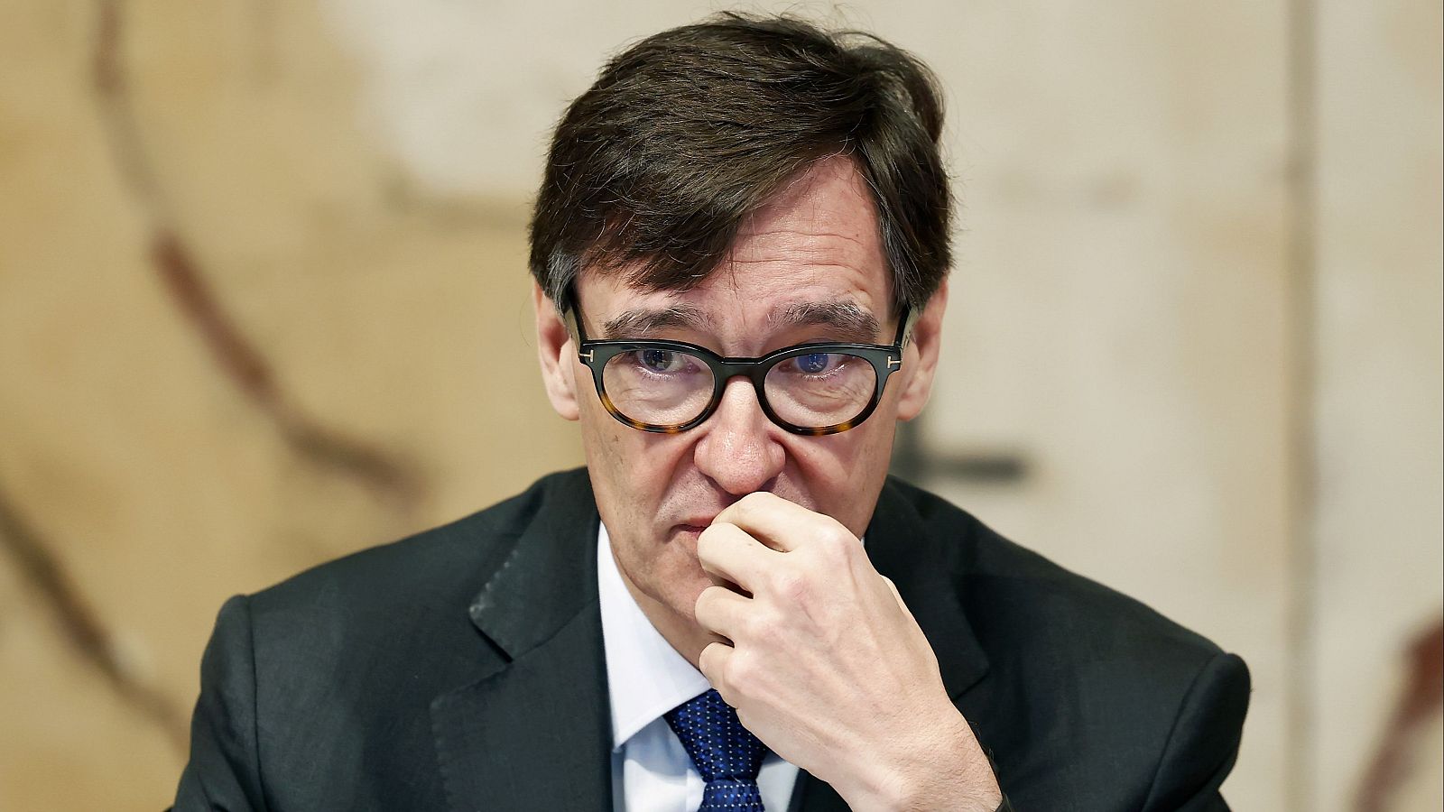 Illa califica de "buena noticia" el fracaso de la opa hostil del BBVA al Sabadell | Ver