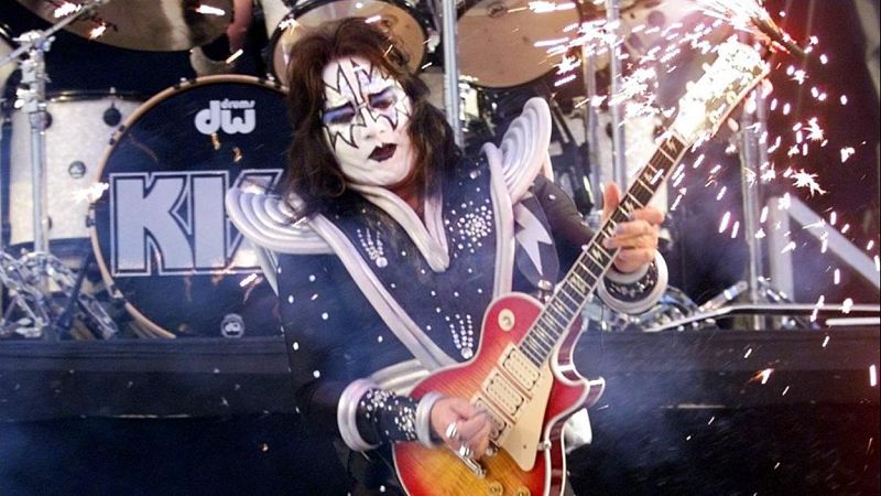 Muere Ace Frehley, guitarrista fundador de Kiss - Informativo 24h | Ver