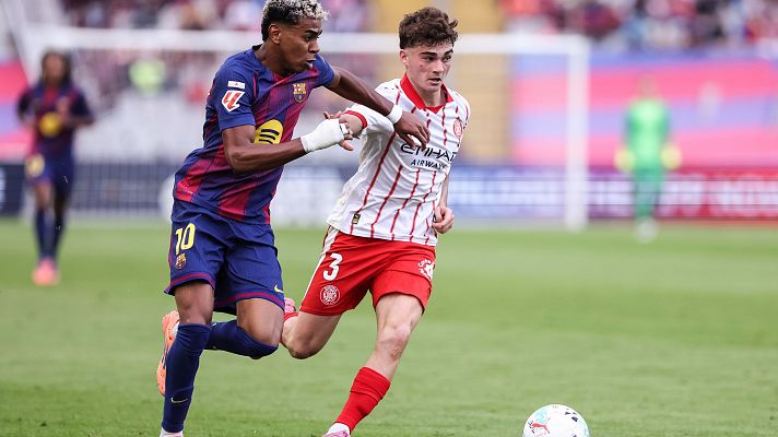 Arajo, de '9' improvisado, salva el resbaln del Bara antes del clsico