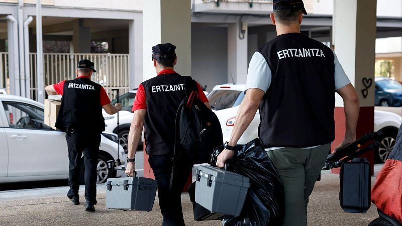 La Ertzaintza investiga como violencia machista el homicidio de una mujer en Zarautz - La tarde en 24h | Ver