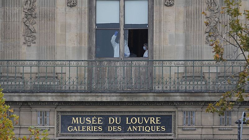 Crónica de un robo de película en el parisino Museo del Louvre