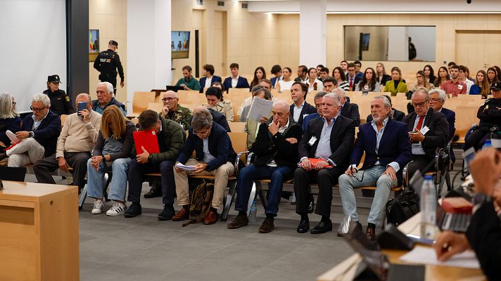 Telediario 2 - Veinte de los 26 acusados de la 'Gürtel' reconocen los delitos de fraude fiscal y blanqueo