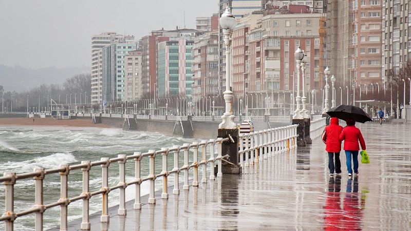 Cuatro comunidades en aviso por fuerte oleaje - El tiempo | Ver