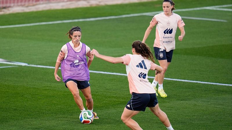 Alexia Putellas, de nuevo ausente en el entrenamiento de la Roja - Los Deportes de La1 | Ver
