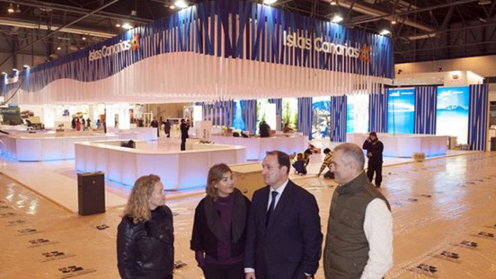 Telediario 1 - Fitur marcado por los recortes