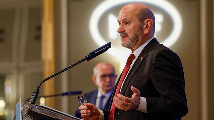 Champions League - Louzán defiende los partidos fuera de España: "La Supercopa pasó de generar un millón de euros a 51 millones"