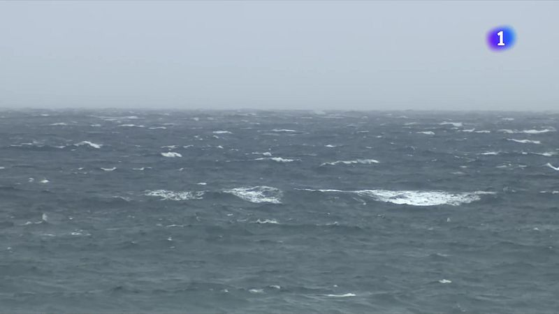 Onades de fins a 6 m a l'Empordà i tramuntana de 131 km/h a Portbou