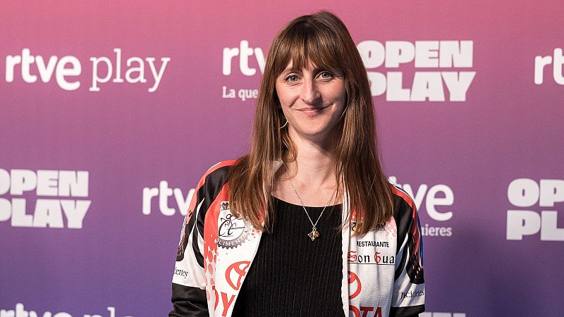 Open Play - Clara Ingold analiza las revistas de la adolescencia | Ver vídeo