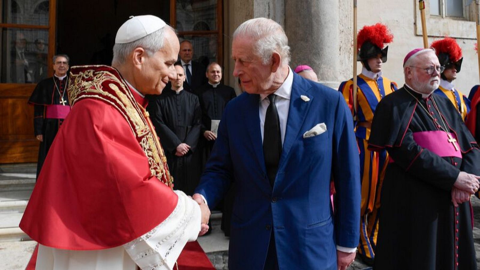 Visita histórica de los reyes británicos al papa León XIV - Telediario 1 | Ver