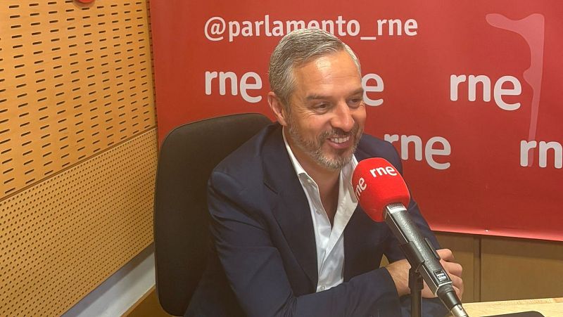 Bravo tiende la mano al bloque de investidura: "Yo animaría a esos partidos a que dejen de apoyar a un partido rodeado de corrupción"