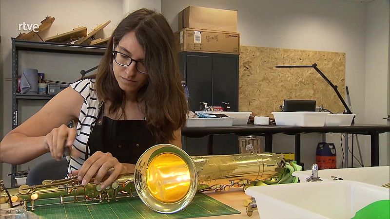 De profesión, luthier - Aquí hay trabajo | Ver