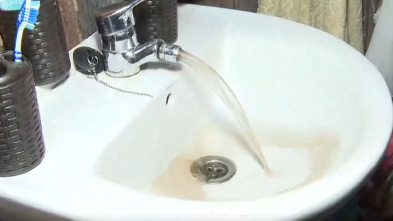 Agua negra por la ceniza de los incendios - Directo al grano | Ver