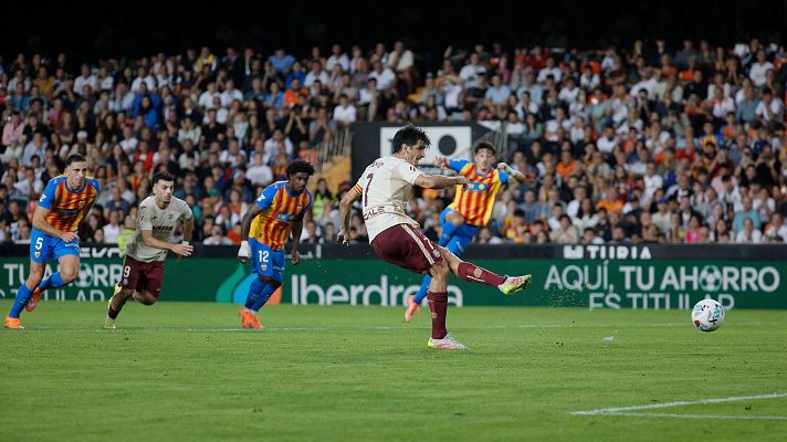 Resúmenes de LaLiga - Valencia CF - Villarreal CF: resumen del partido de la 10ª jornada de Liga | Primera